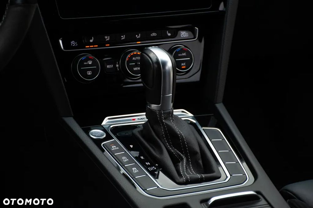 Volkswagen Passat 2.0 TDI SCR 4Motion DDG Highline - 36