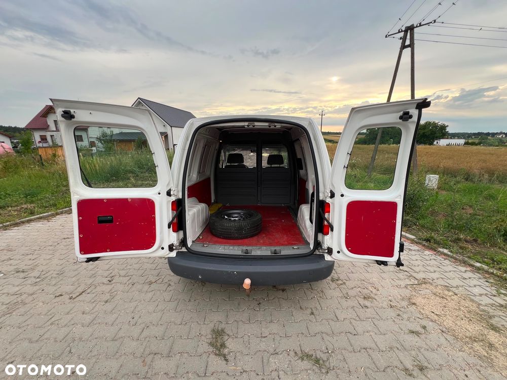 Volkswagen Caddy - 23