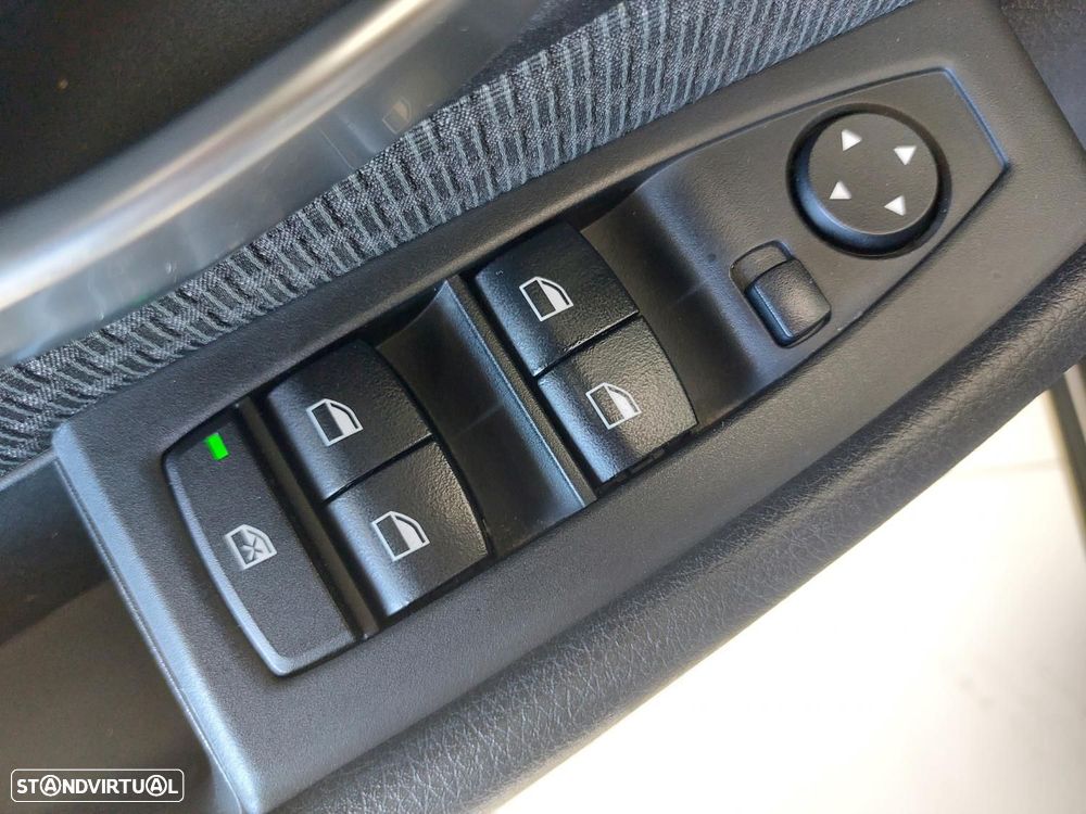 BMW 225xe Active Tourer Advantage - 13
