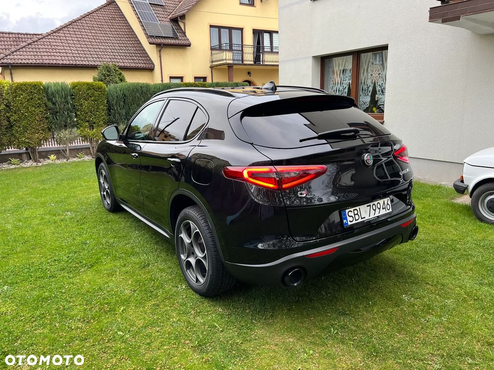 Alfa Romeo Stelvio - 7