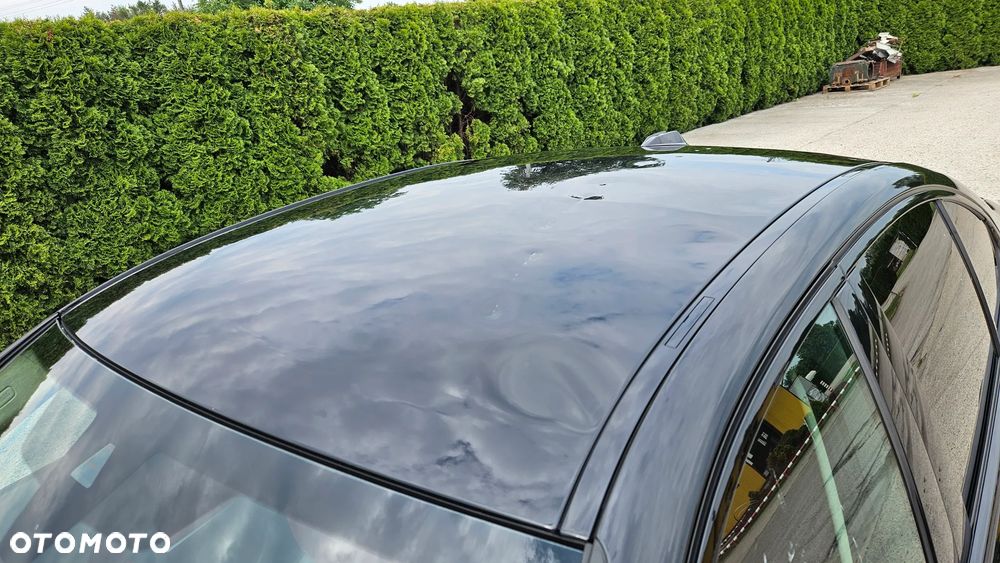 BMW Seria 3 318i - 11