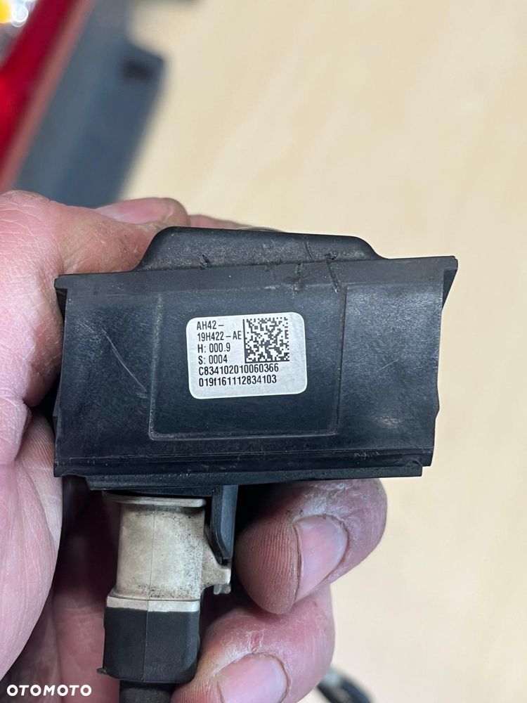 Kamera cofania w klapę AH42-19H422 Range Rover 3 III LM L322 -2002-2009 - 2