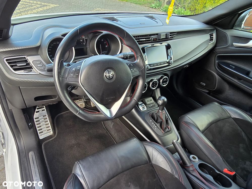 Alfa Romeo Giulietta 1.8 TBi 16V TCT Veloce - 22