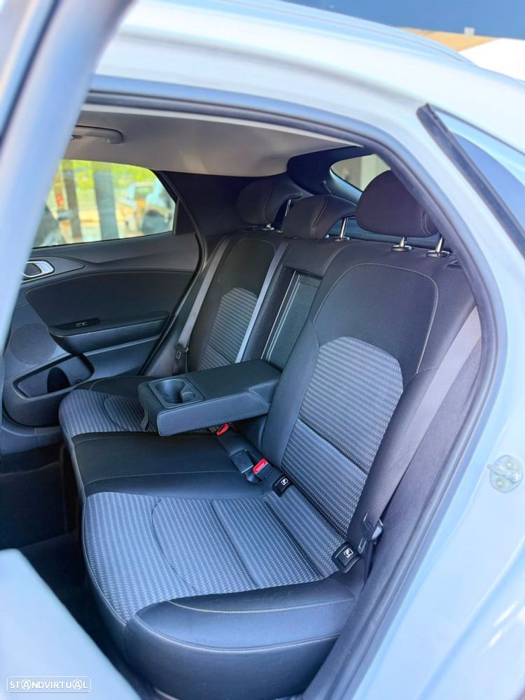 Kia XCeed 1.0 T-GDI Dynamic - 21