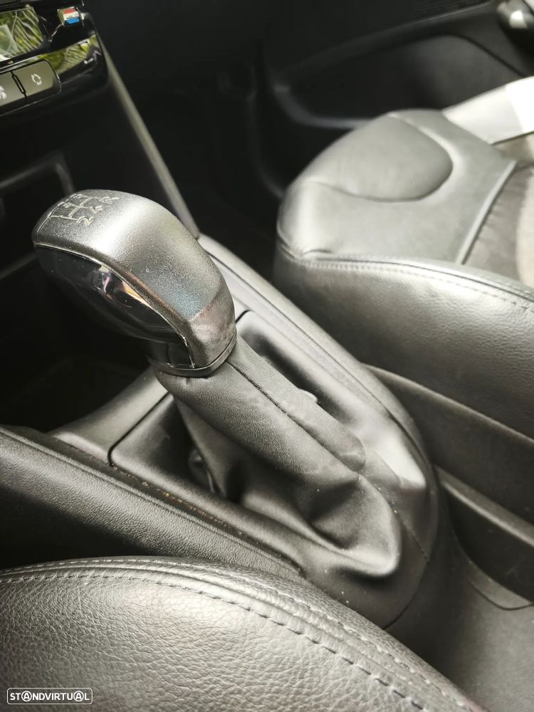 Peugeot 208 1.6 e-HDi Allure - 12