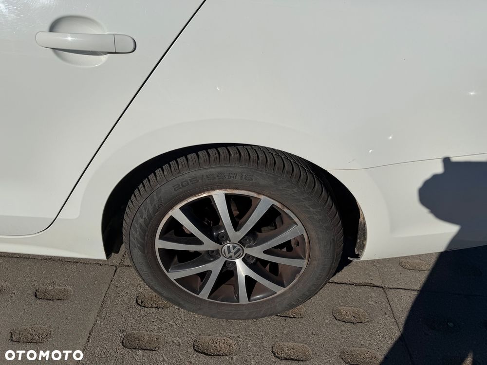 Volkswagen Jetta - 7