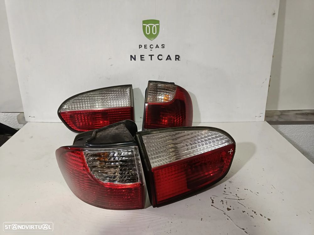 Farol Farolim tampa Mala Hyundai H1  2002 - 2