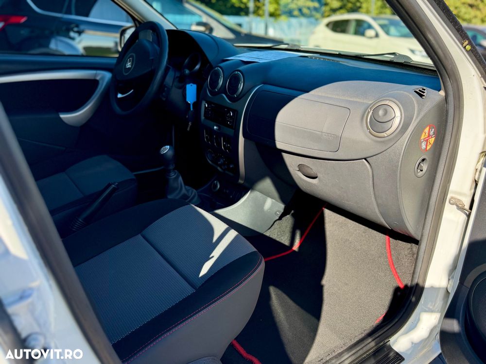 Dacia Duster 2013 photo 3