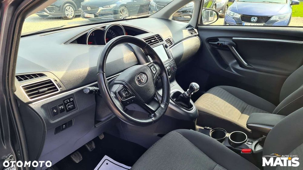 Toyota Verso - 33