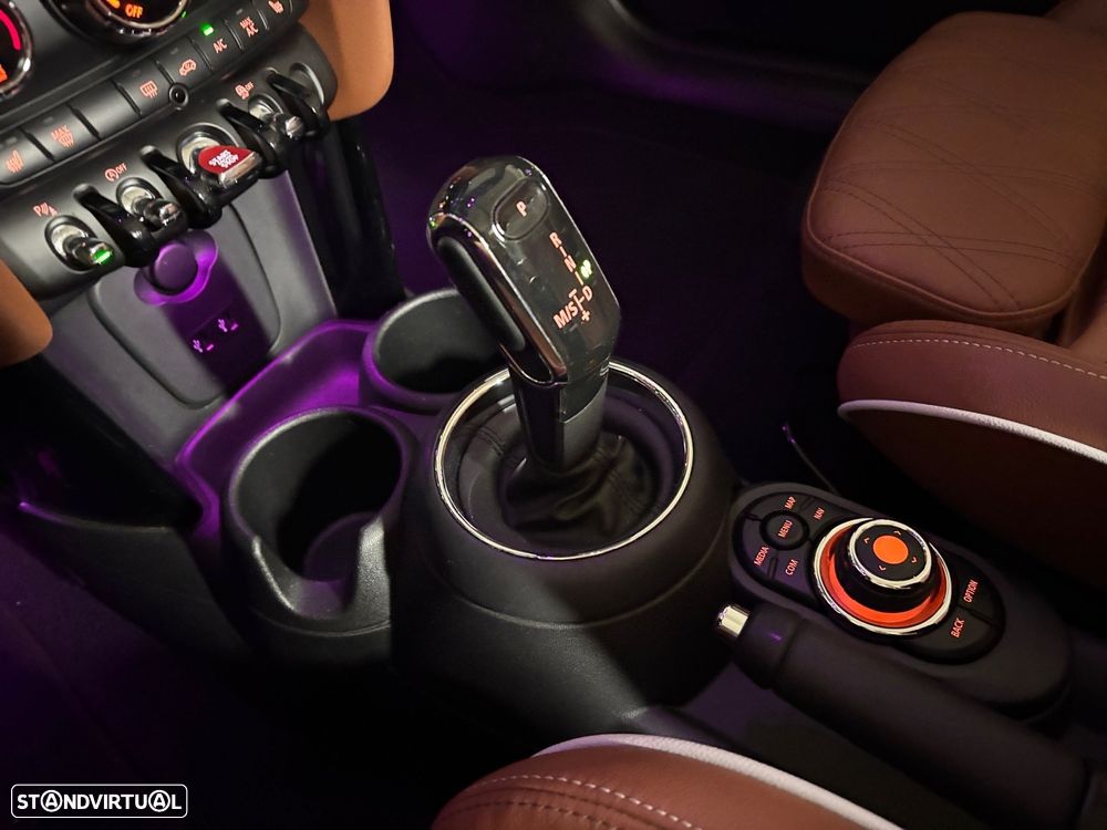 MINI Cabrio Cooper Auto - 11