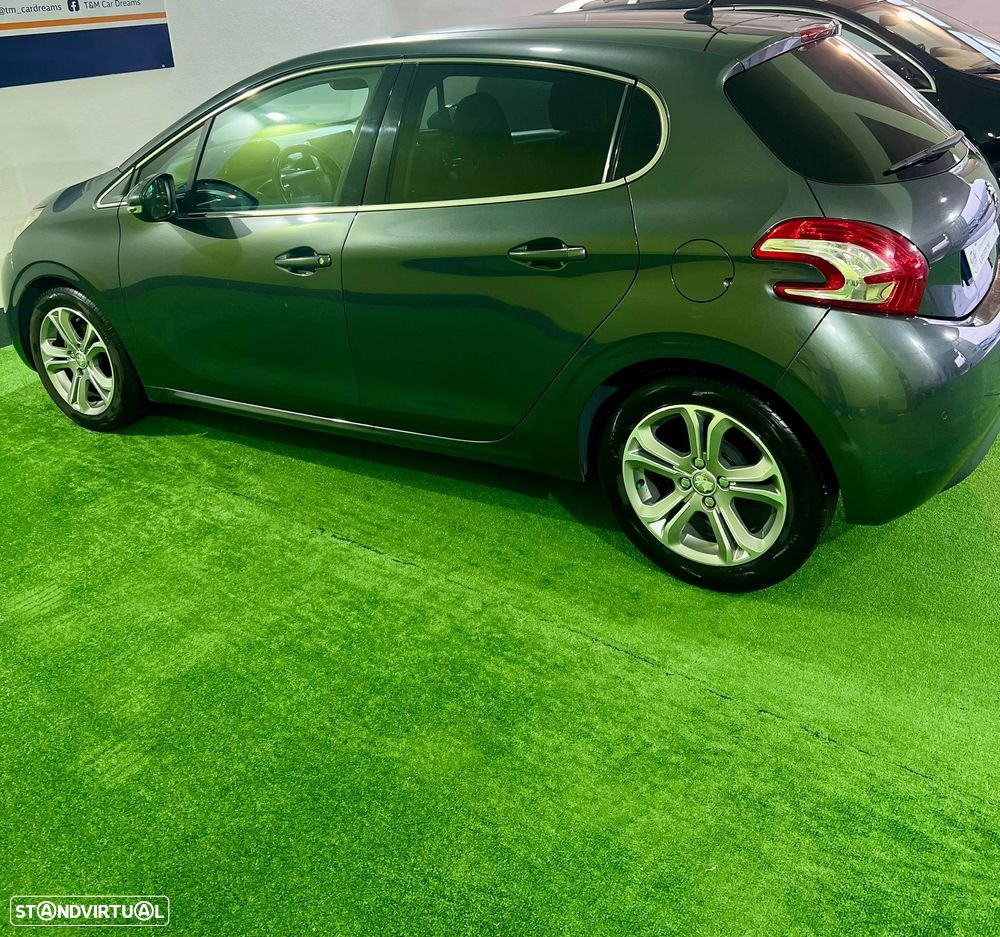 Peugeot 208 1.2 VTi Allure - 6