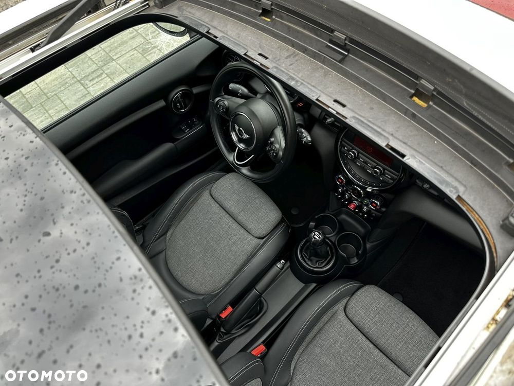 MINI Cooper Classic Trim - 25