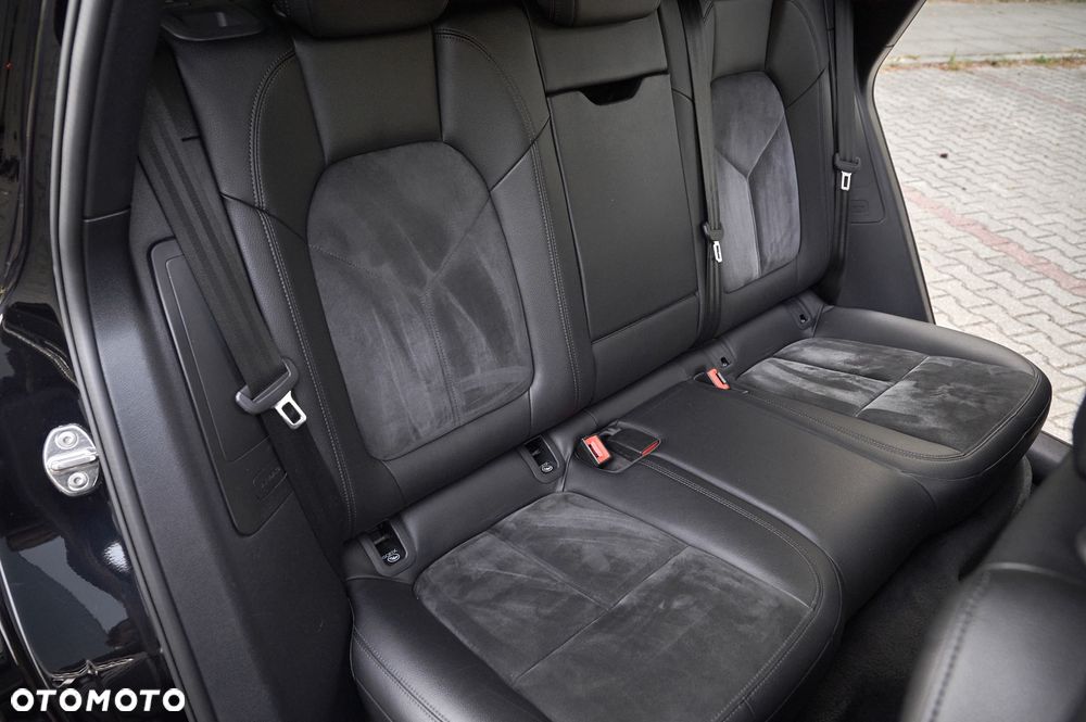 Porsche Macan S - 26