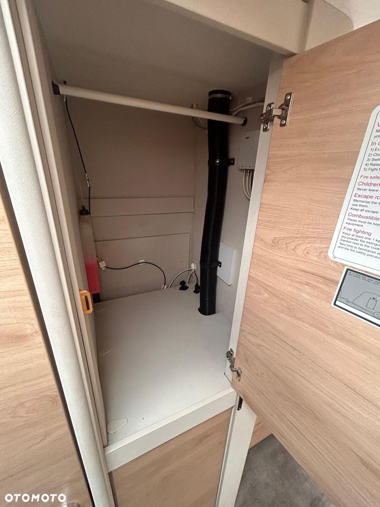 Dethleffs Nomad 760 DR - 15