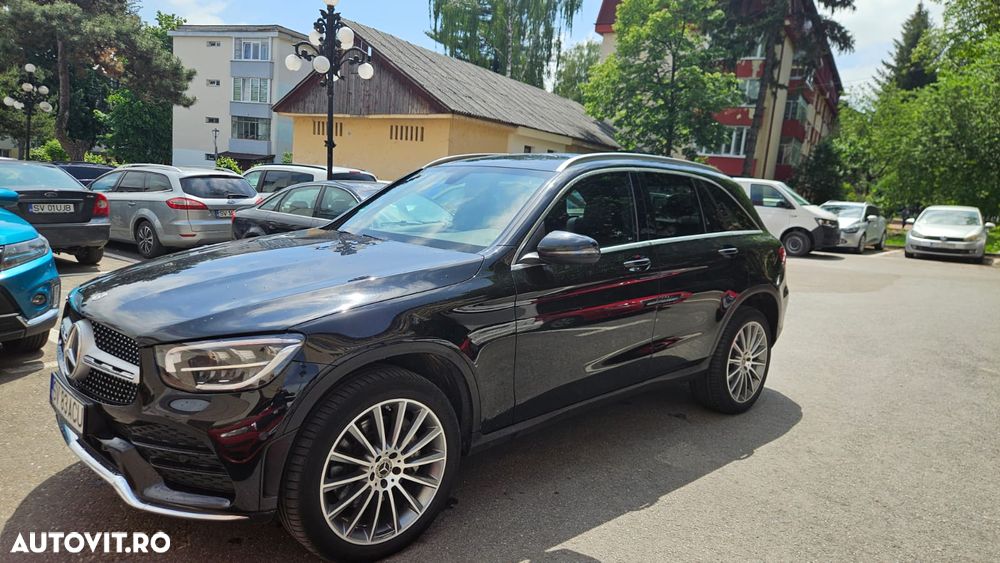 Mercedes-Benz GLC 300 4MATIC - 3