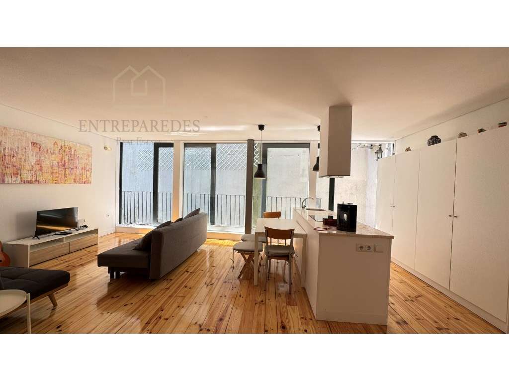 Apartamento T2 duplex com licença AL para comprar no centro histori... - Grande imagem: 3/40