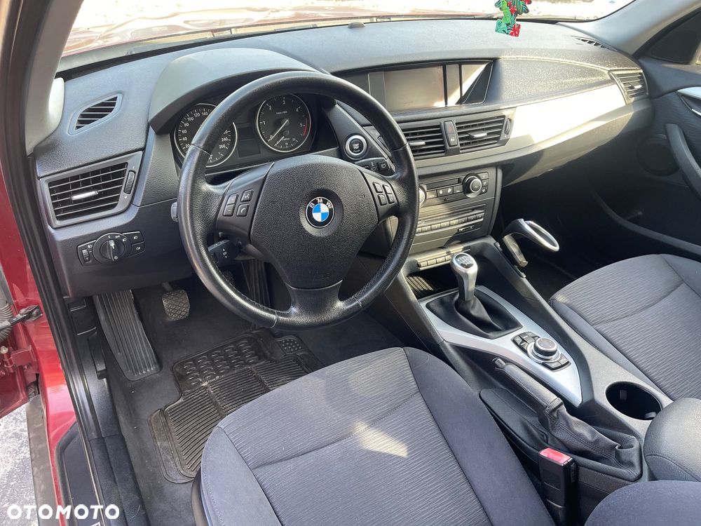 BMW X1 sDrive20d xLine - 24