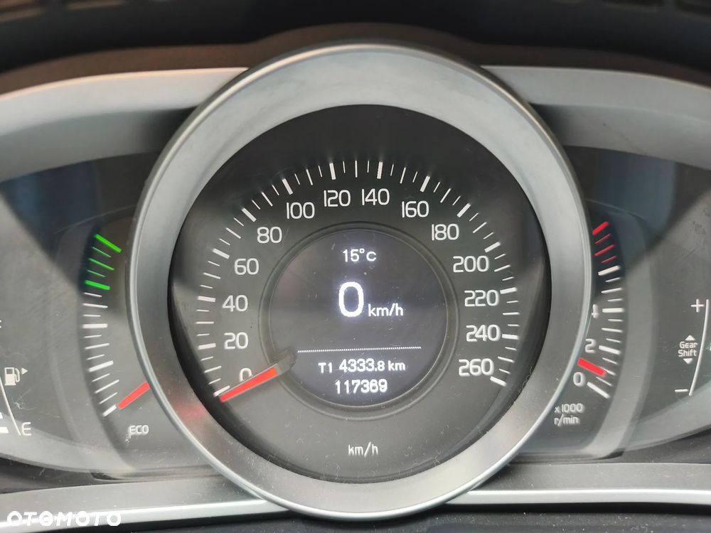 Volvo V40 - 13
