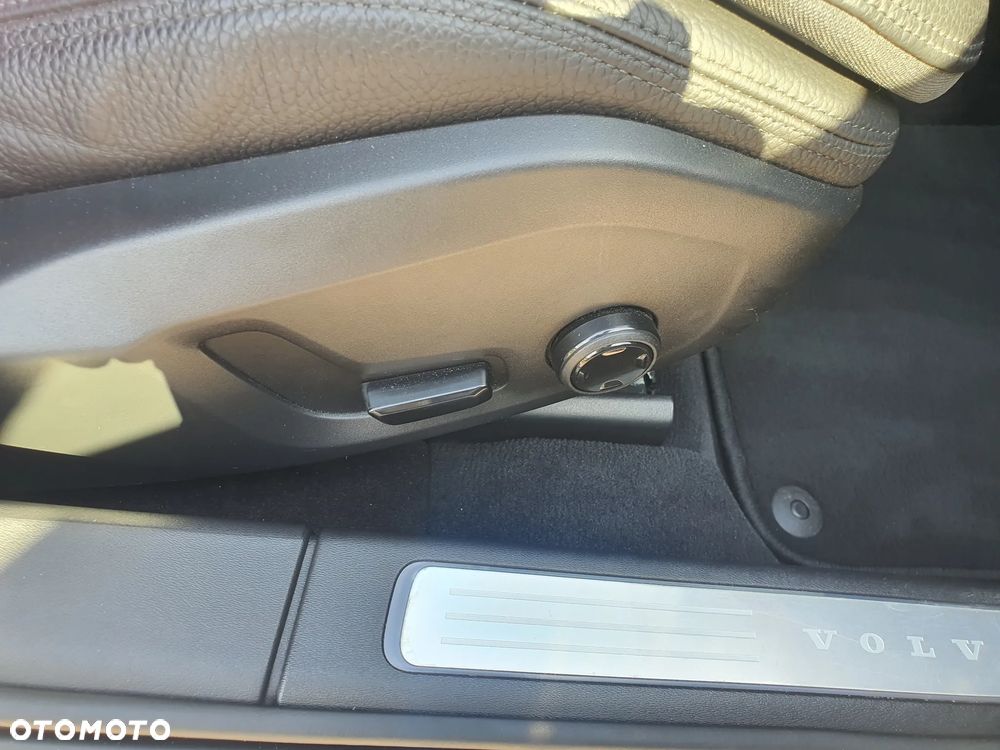 Volvo V90 D4 AWD Geartronic Inscription - 15