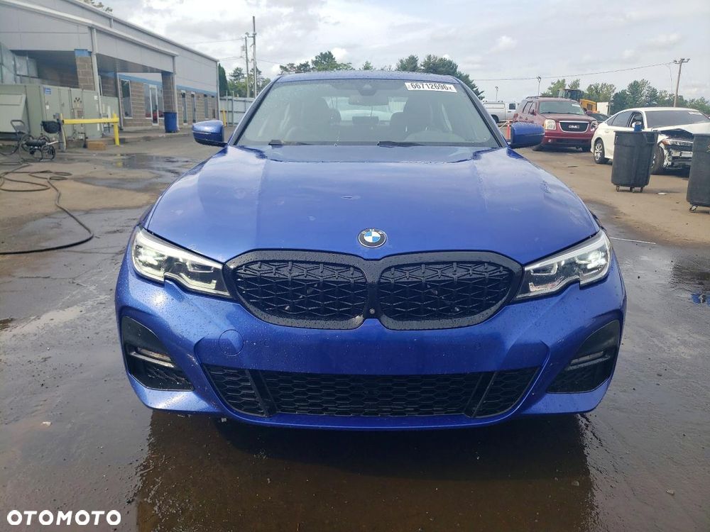 BMW Seria 3 330i xDrive M Sport - 6