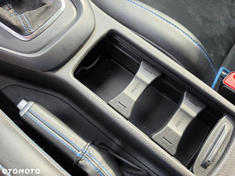 Ford Focus - 24
