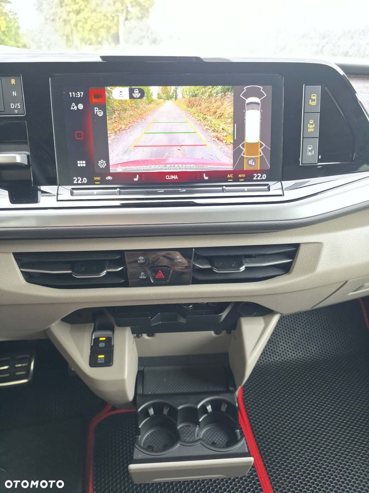 Volkswagen Multivan - 14