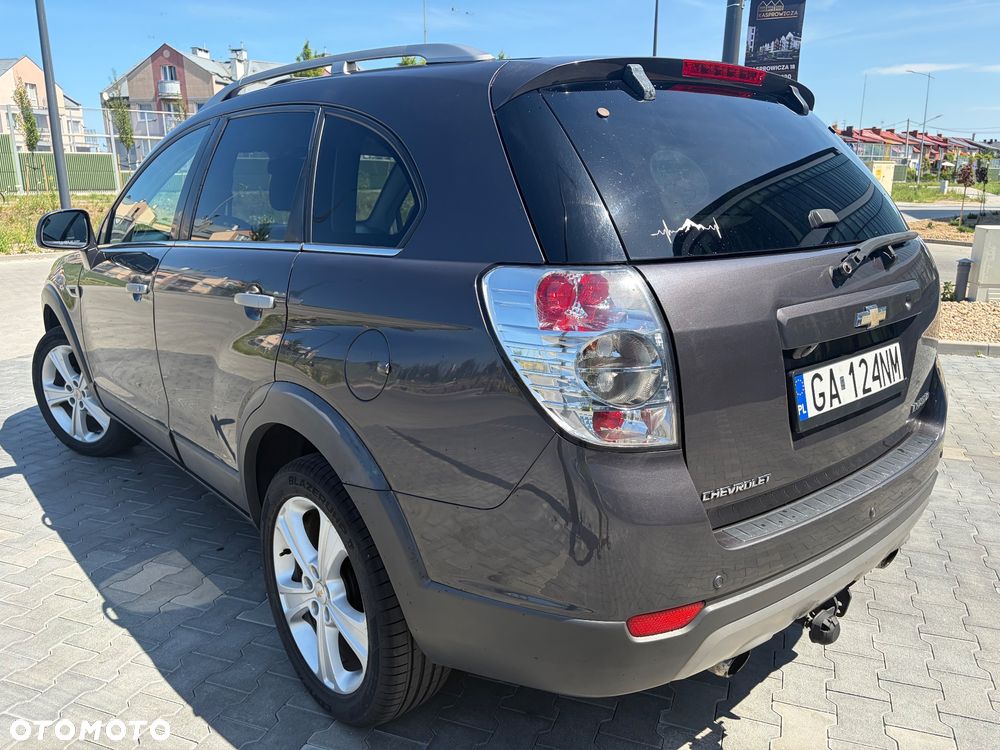 Chevrolet Captiva 2.2 D LTZ - 7
