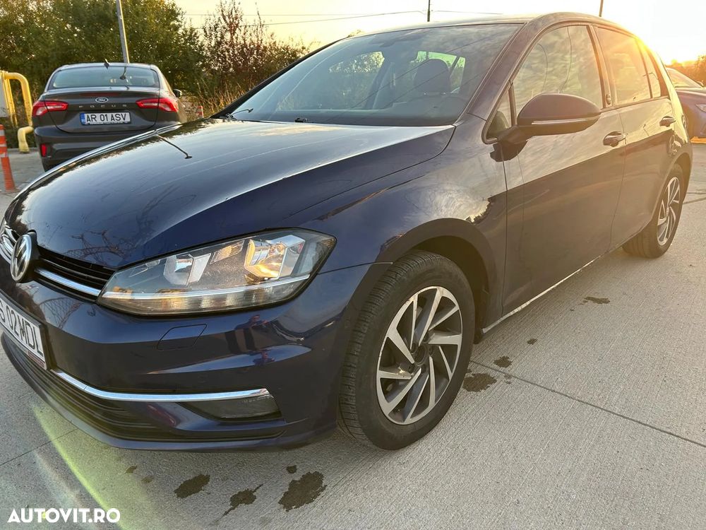 Volkswagen Golf - 3