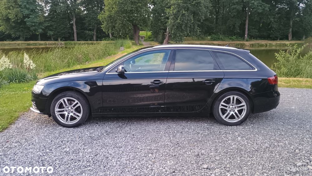 Audi A4 Avant 2.0 TDI DPF Ambiente - 9