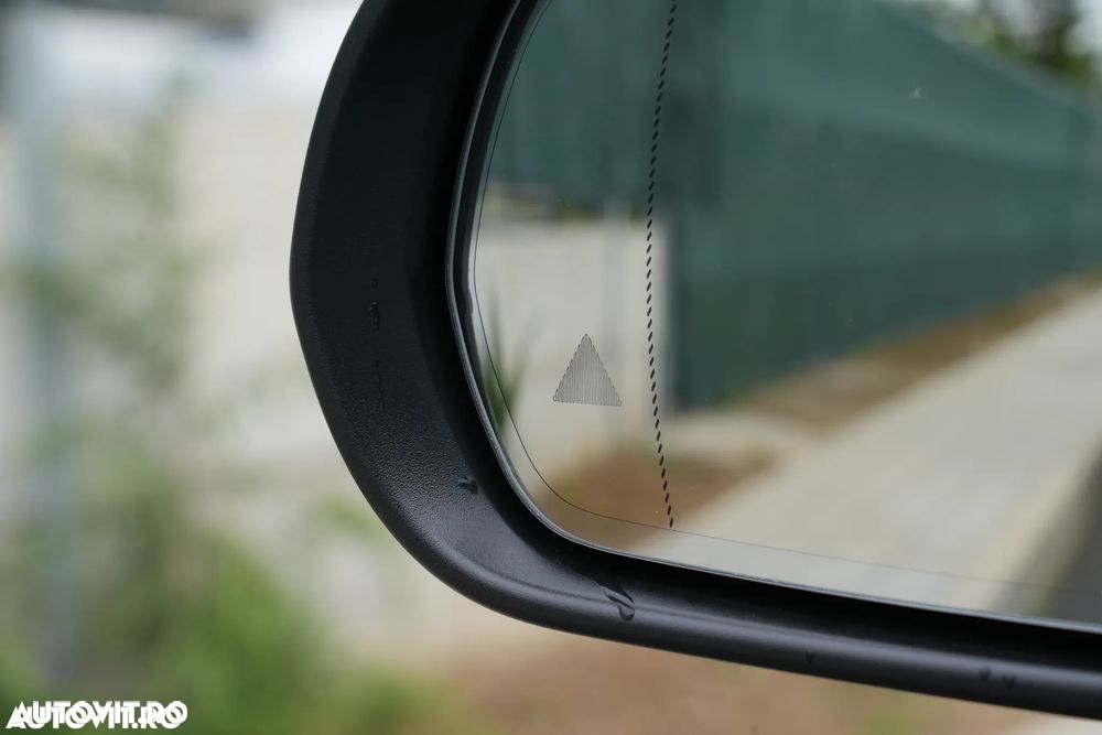 Mercedes-Benz EQA - 5