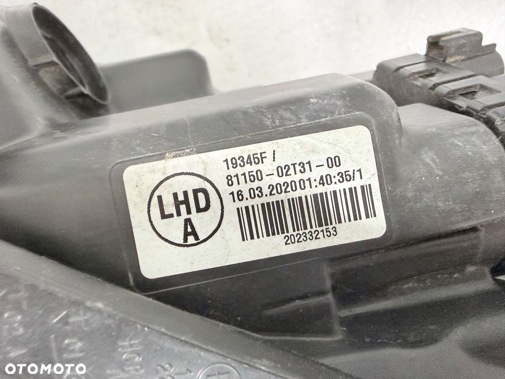 Reflektor lampa przednia lewa Toyota Corolla E210 E21 81150-02T31-00 - 4