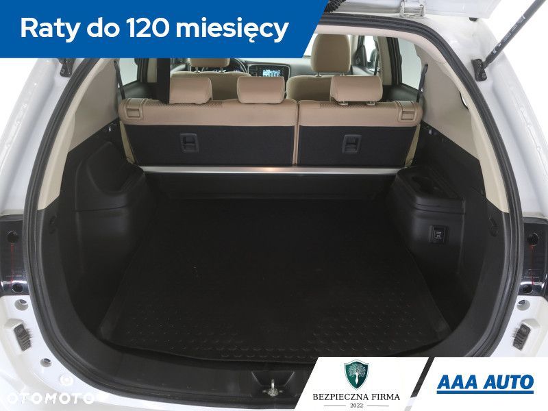 Mitsubishi Outlander - 16