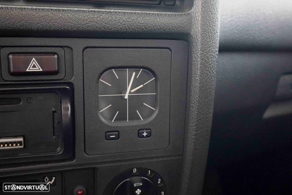 BMW 325 i Cabriolet - 15