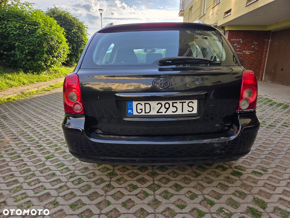 Toyota Avensis 2.0 D-4D Sol - 10