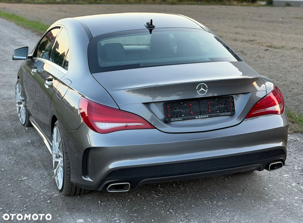 Mercedes-Benz CLA 180 7G-DCT AMG Line - 20