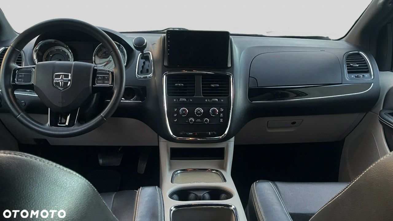 Dodge Grand Caravan 3.6 Express - 8