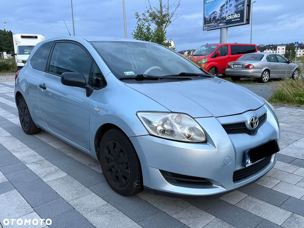Toyota Auris 1.4 D-4D Premium - 1