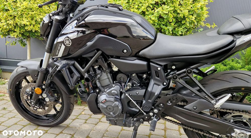 Yamaha MT - 30