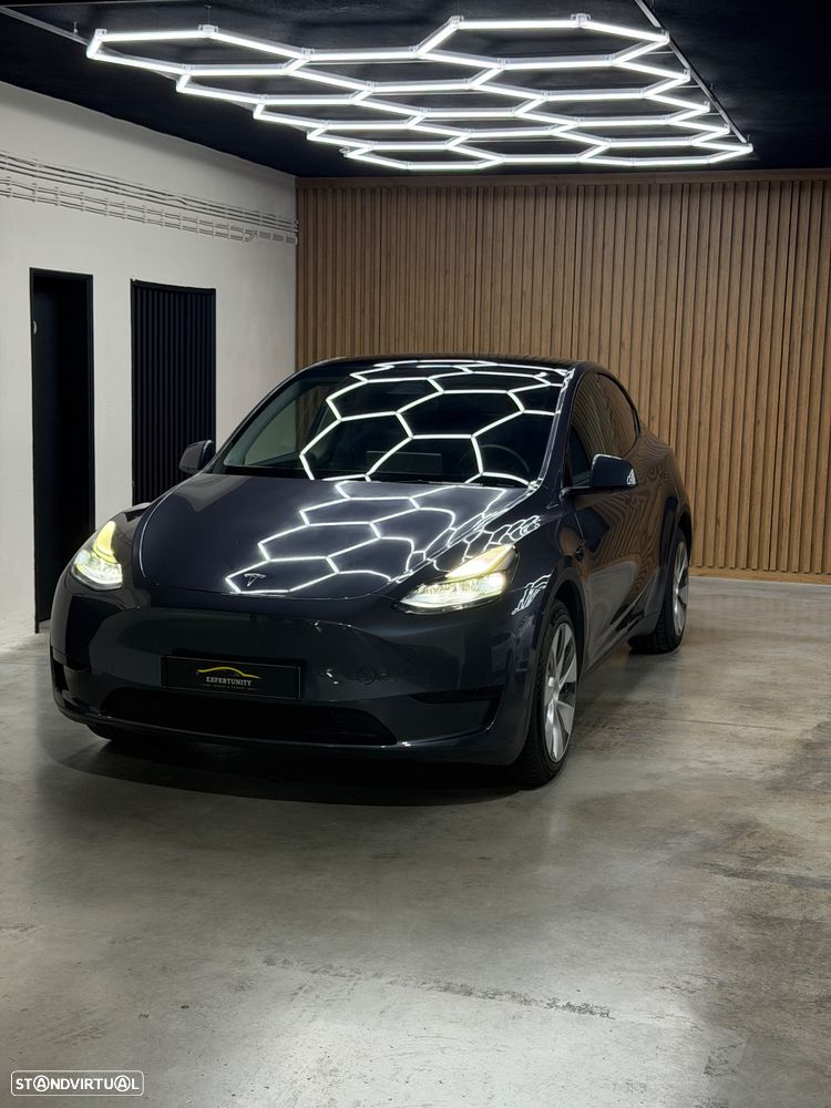 Tesla Model Y Standard - 3