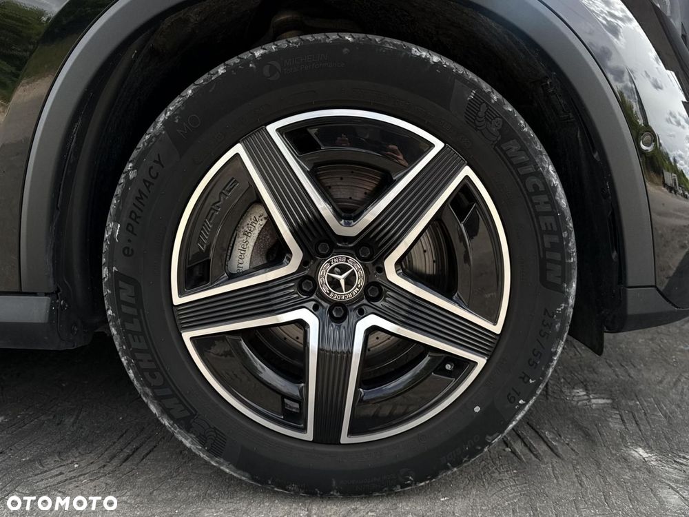 Mercedes-Benz GLC - 24