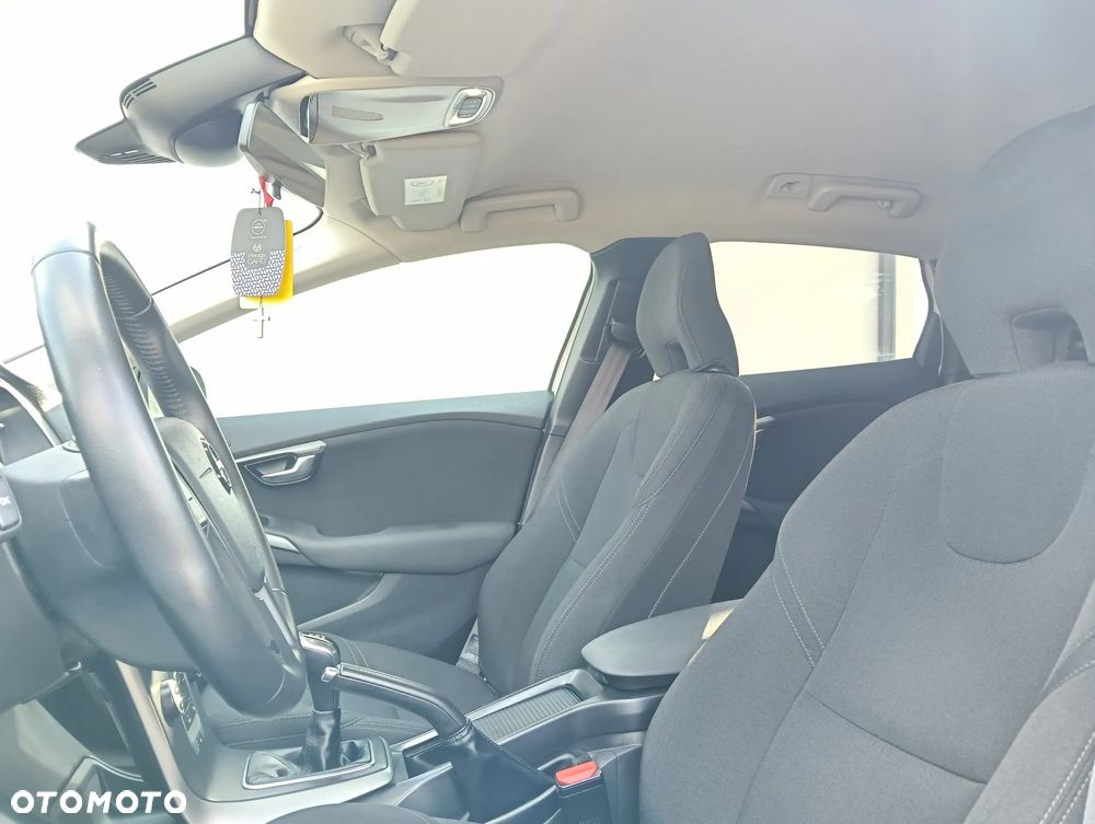 Volvo V40 - 10