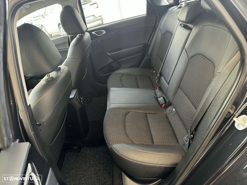 Kia Ceed SW 1.0 T-GDI Sport - 27