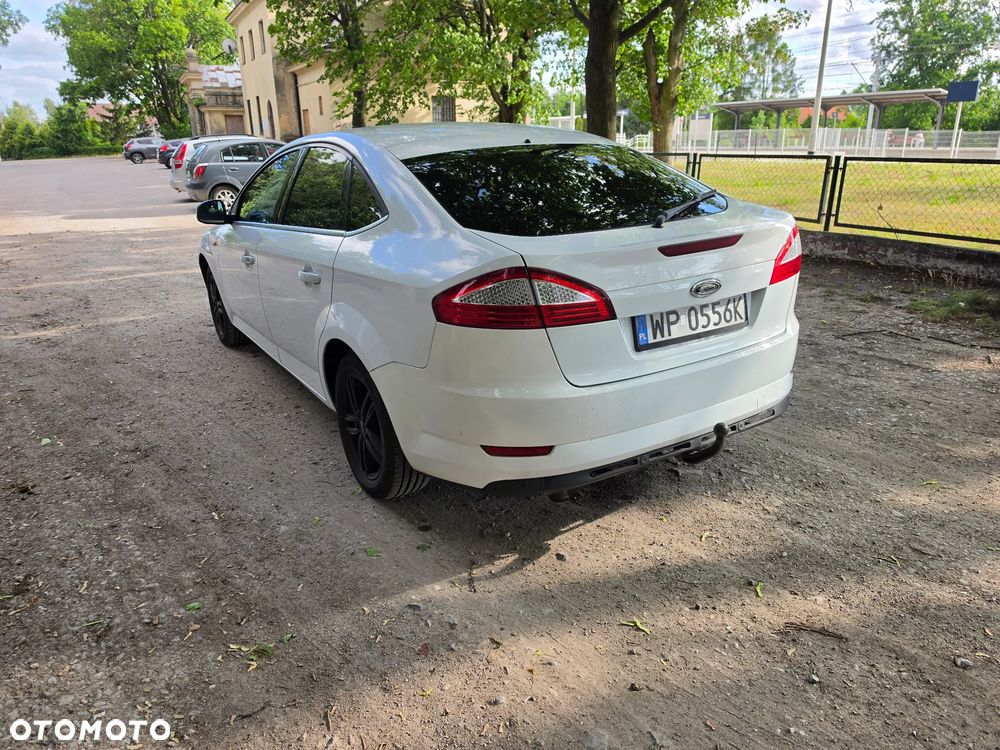 Ford Mondeo 1.8 TDCi Ambiente - 10