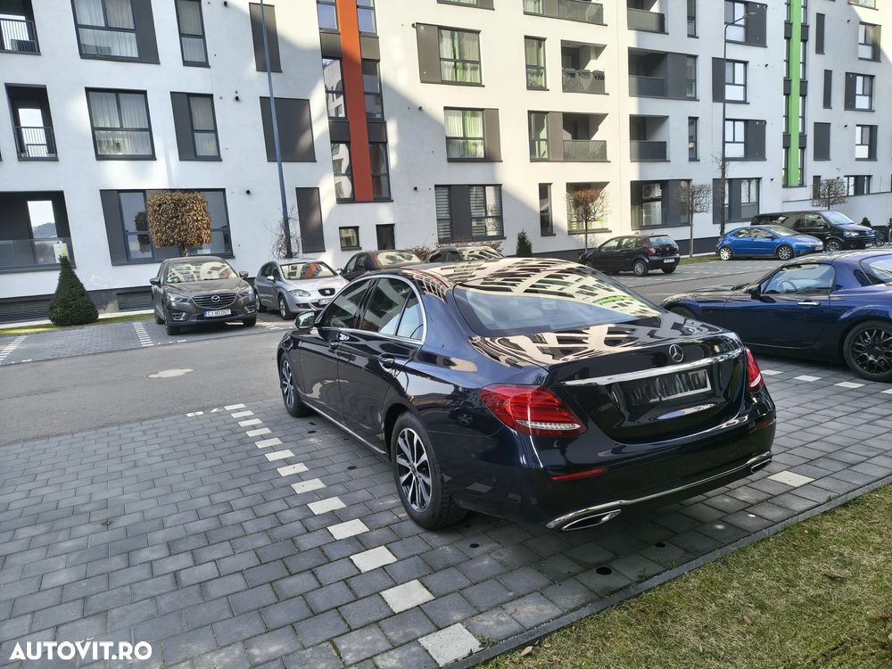 Mercedes-Benz E 220 d 9G-TRONIC - 4