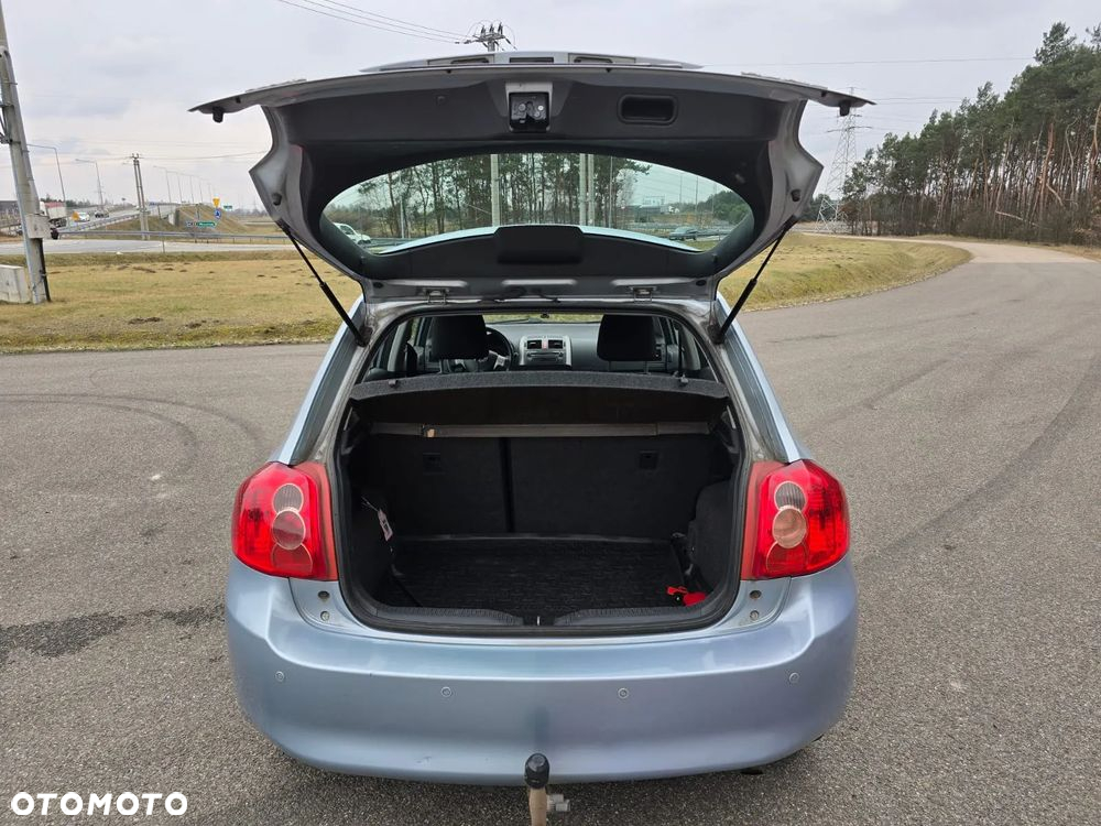 Toyota Auris - 13