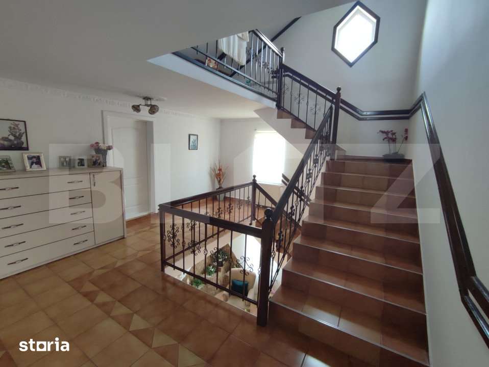 Casa premium central Iaslovat, 300 mp - Imagine principală: 3/17