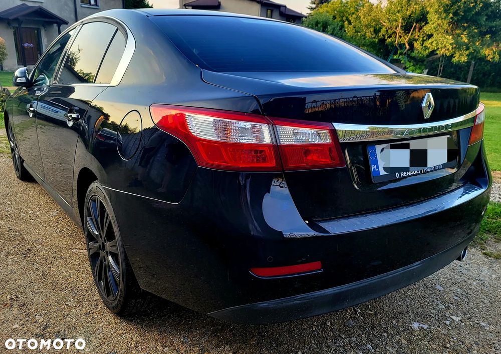 Renault Latitude - 4