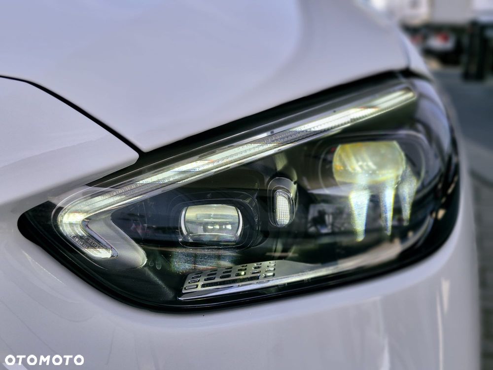 Mercedes-Benz Klasa C - 35