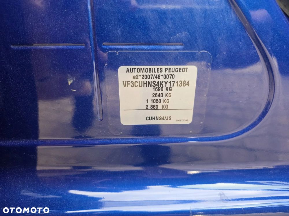 Peugeot 2008 PureTech 130 EAT8 Allure - 25