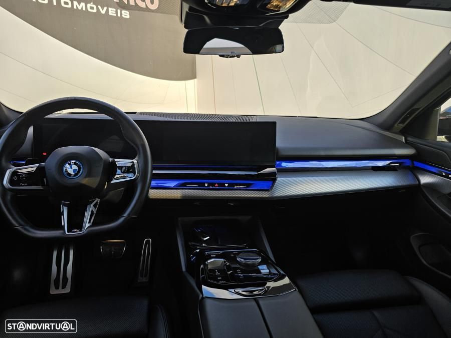 BMW i5 eDrive40 Pack Desportivo M - 26